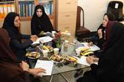 جلسه کمیته آهن یاری دانش آموزان دختر اول و دوم شهرستان در شبکه بهداشت و درمان اسلامشهر برگزار شد